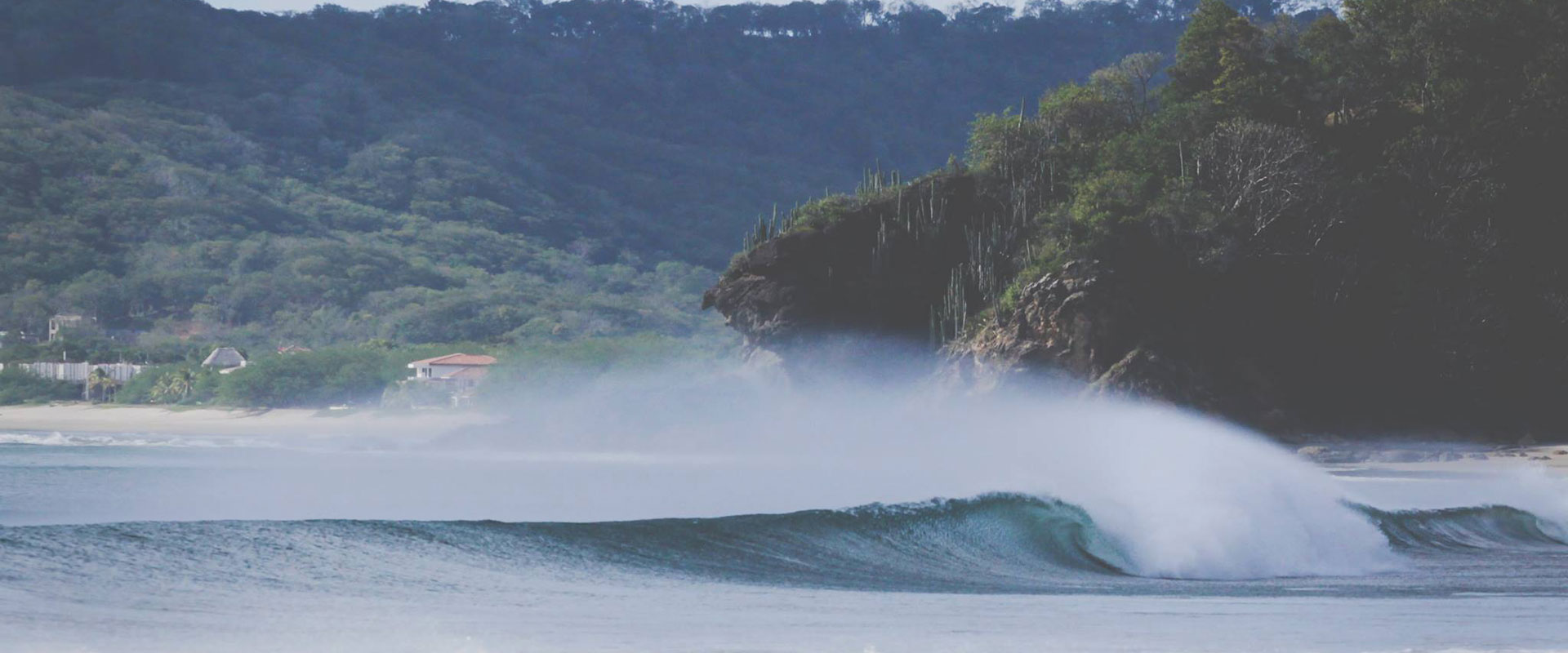 Panama's best surf breaks — waves at Santa Catalina